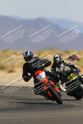 media/Oct-08-2022-SoCal Trackdays (Sat) [[1fc3beec89]]/Turn 16 (125pm)/